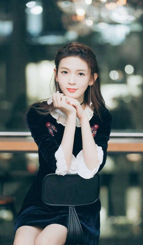 尤靖茹高清生活照,尽显优雅魅力，揭秘明星私生活
